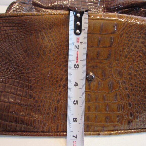 Jenrigo Large Embossed Green Leather Double Handle Satchel/Tote Handbag - Picture 14 of 14